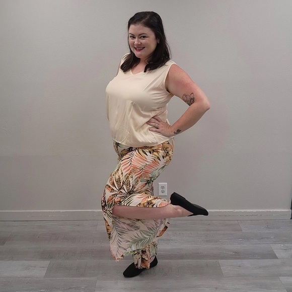 Pineapples Tropical Tank Top And Slit Pants Set - New - Size XL - Picture 2 of 3